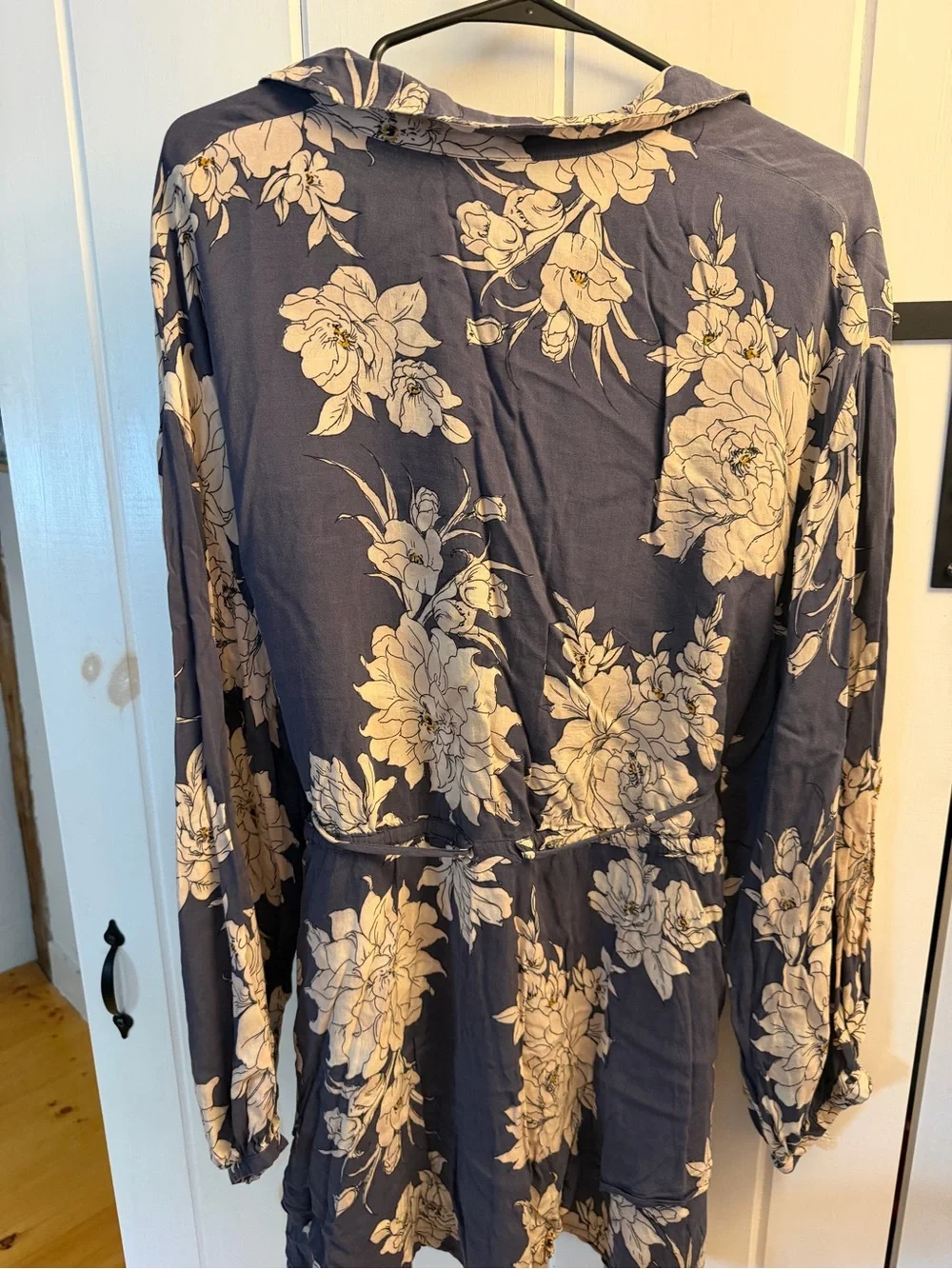 Free People Women’s Floral Button-Front dress/Tunic- Navy and White